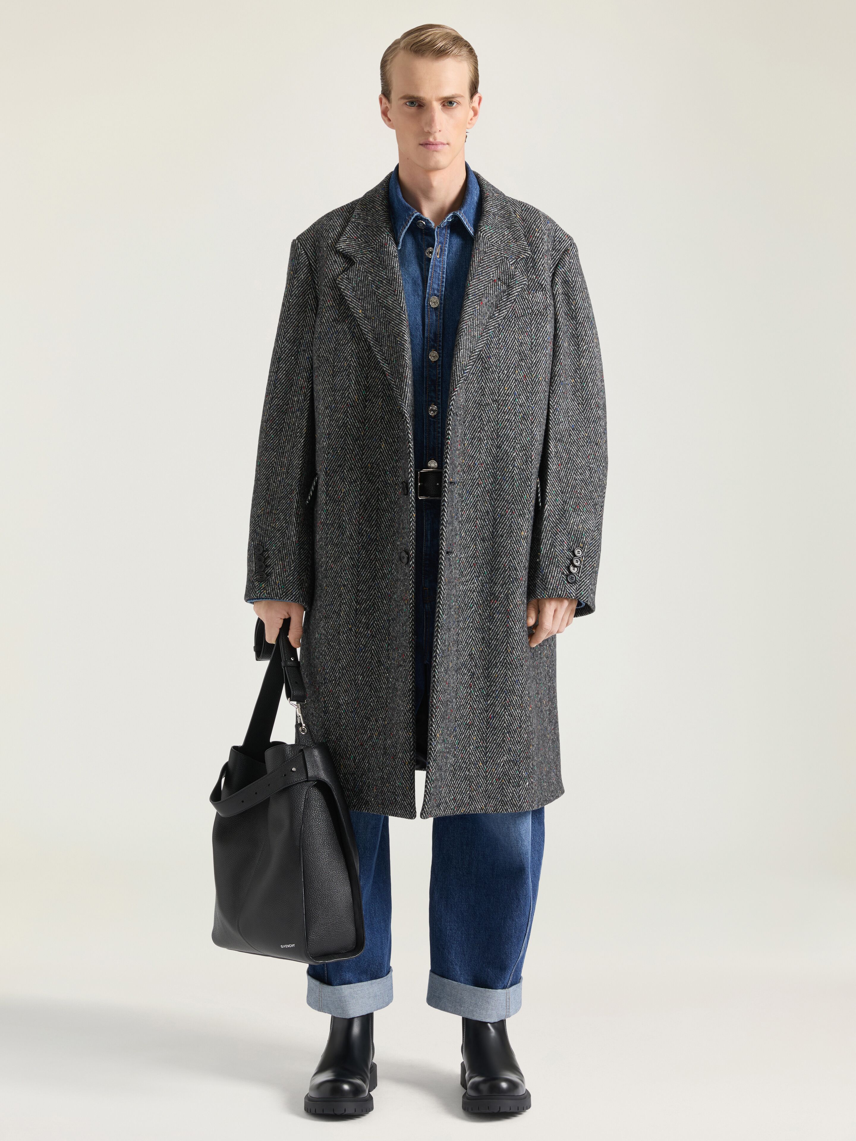 Tailored coat in wool herringbone